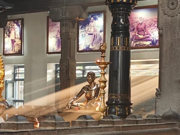Inside the Arunachalesvara Temple